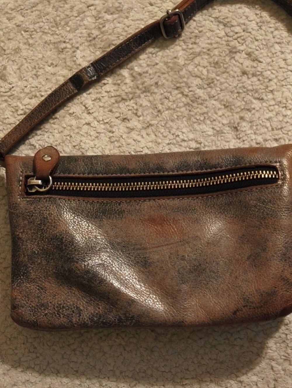 Bed Stu Distressed Brown Leather Crossbody Clutch - Picture 5 of 6